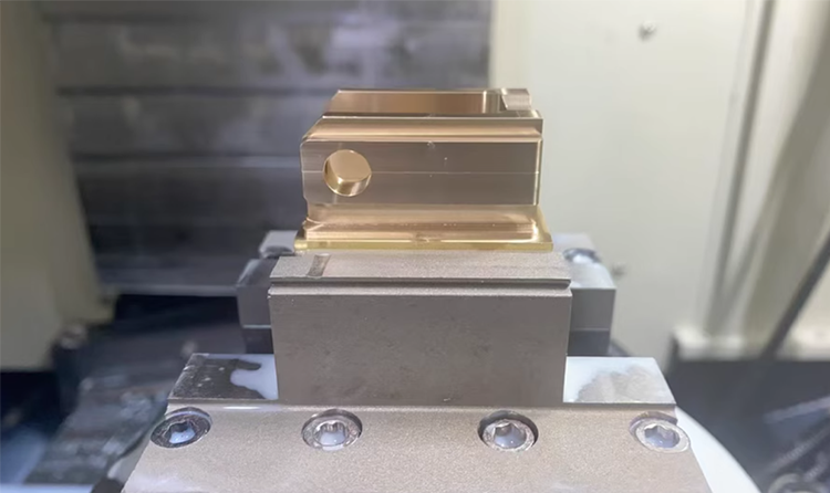 601172596237235.png DLC END MILL PROCESSING RESULT.png